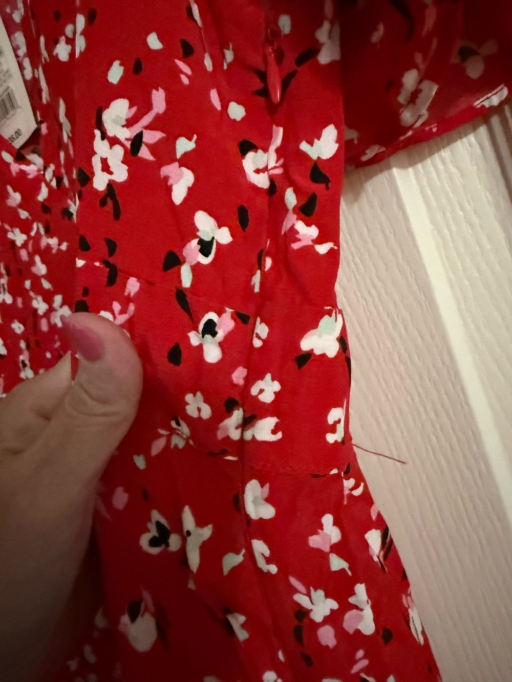 Red Floral Midi Dress with V-Neck and Flutter Sleeves - size 14 - Picture 5 of 6